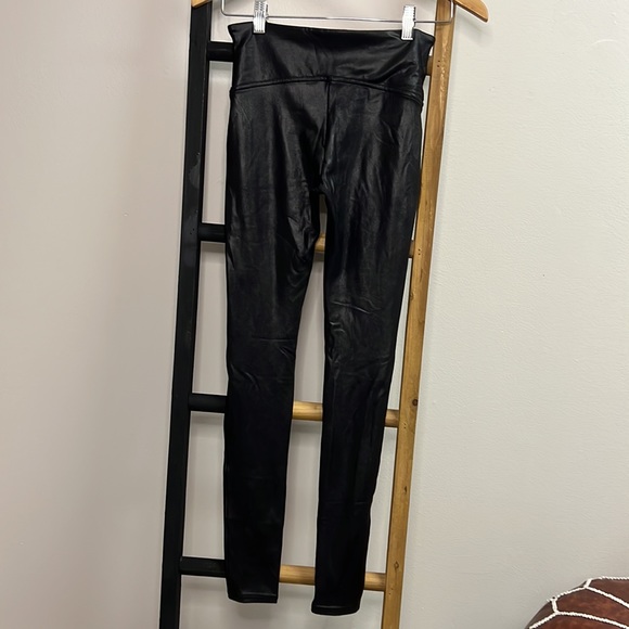 Spanx Faux Leather Leggings NWOT - Picture 6 of 6